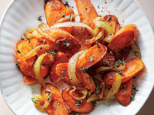 Balsamic onion and thyme carrots