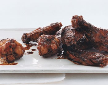 Balsamic soy-glazed chicken wings