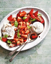 Balsamic strawberries with burrata (aka the perfect starter)