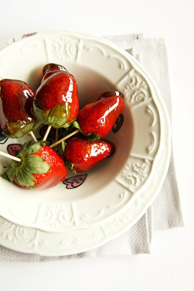 Balsamic toffee strawberries