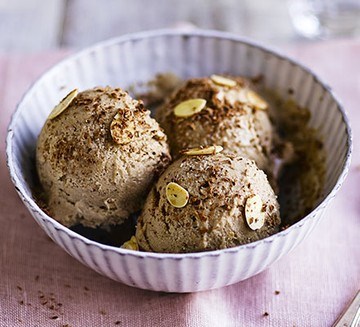 Banana & peanut butter ice cream
