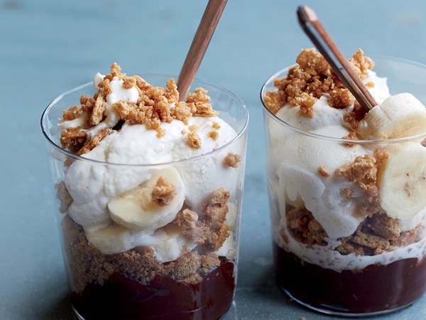 Banana and chocolate cream pie parfaits [Michelle Karr-Ueoka]