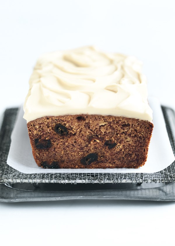 Banana and date bread with maple cream cheese icing