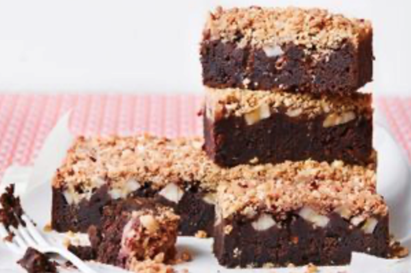 Banana and hazelnut crumble brownie