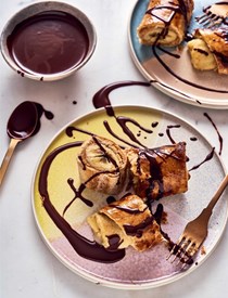 Banana and peanut butter roll-ups