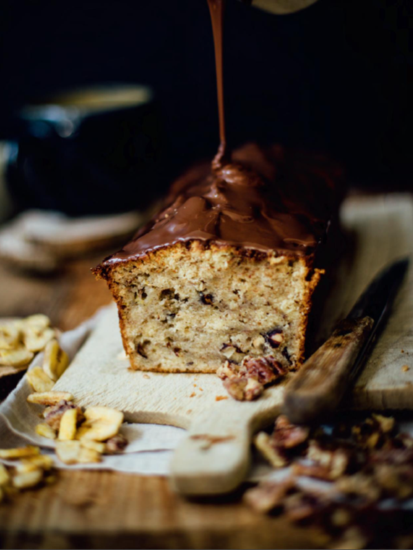Banana and pecan nut cake
