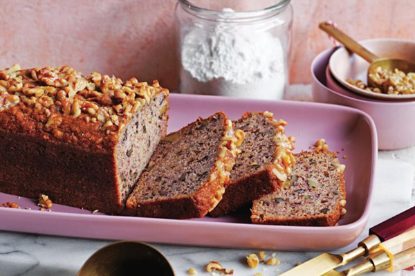 Banana and walnut loaf cake