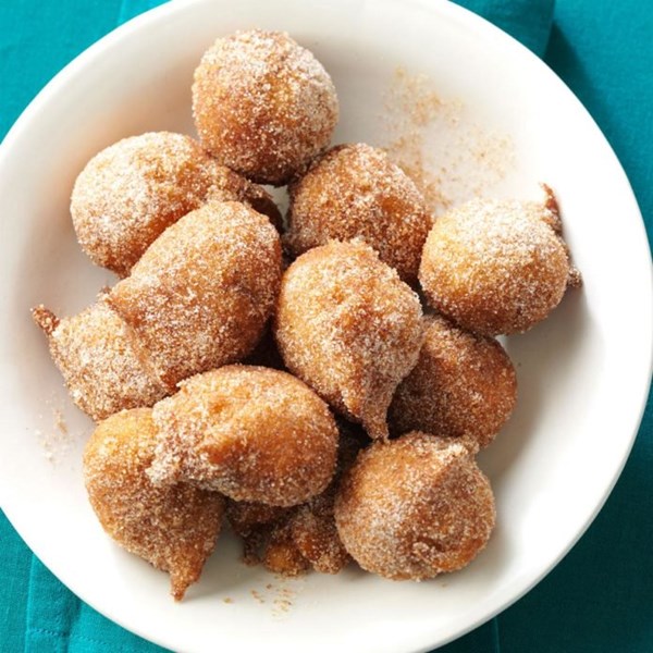 Banana beignet bites