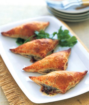 Banana-black bean empañadas