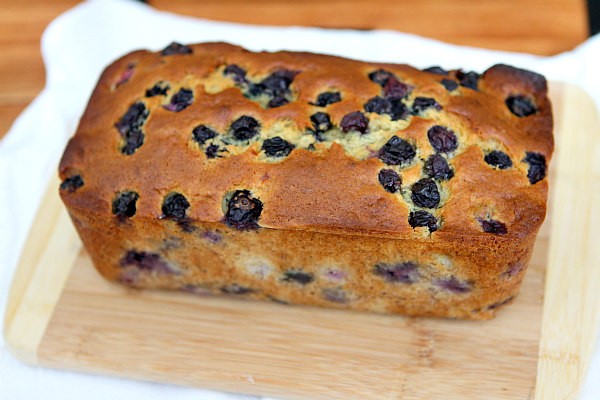 Banana blueberry bread