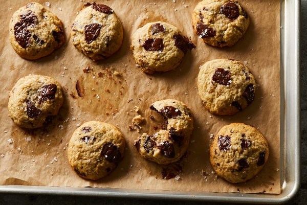 Banana bread-chocolate chunk cookies 