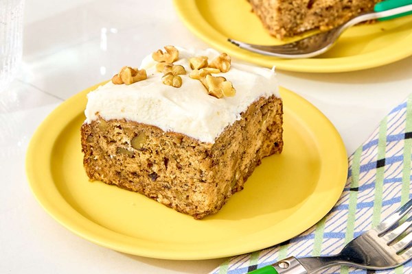 Banana bread snacking cake