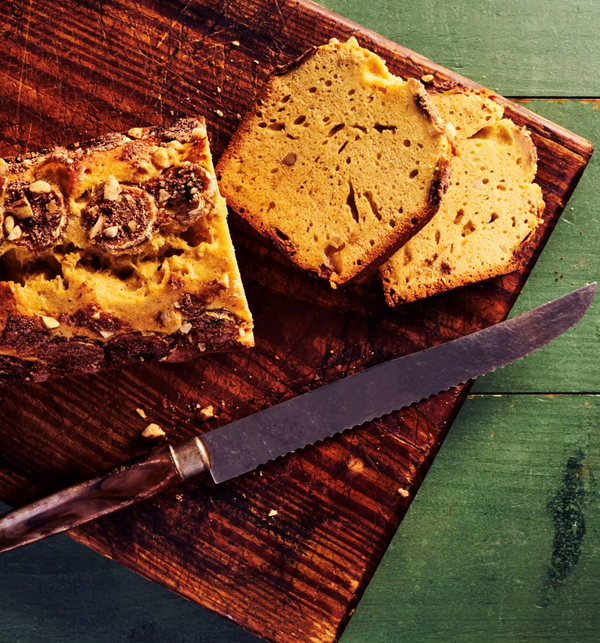 Banana bread with brazil nuts [Tainá Marajoara]