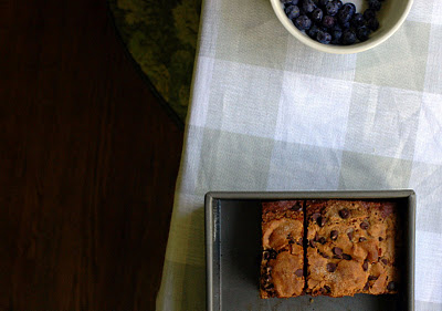 Banana bread with chocolate and cinnamon sugar