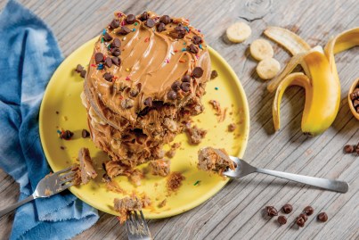 Banana cake with peanut butter