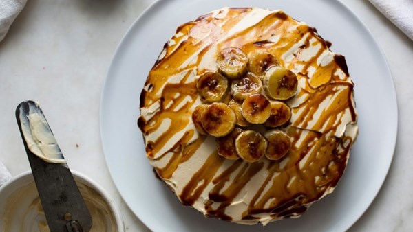 Banana cake with tahini