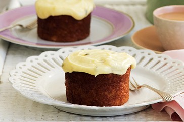Banana cakes with passionfruit cream-cheese icing