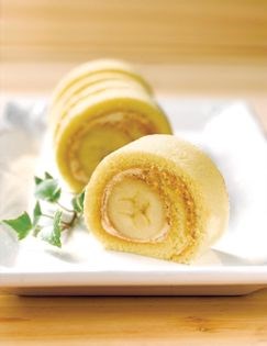 Banana caramel Swiss roll