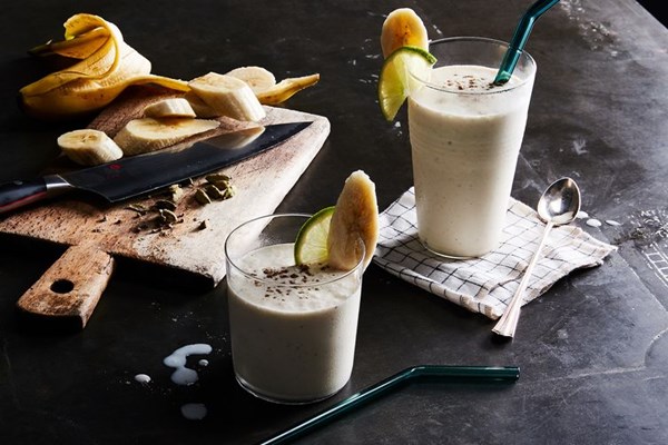Banana cardamom milkshake