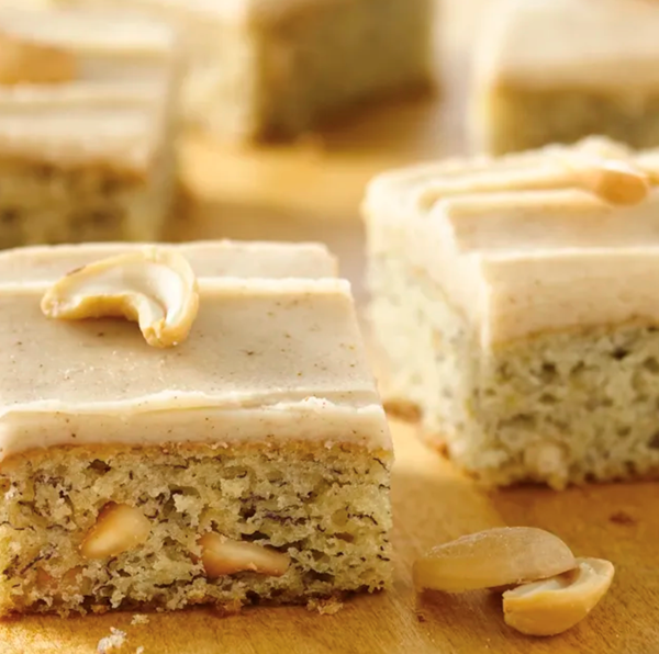 Banana-cashew bars with browned butter frosting