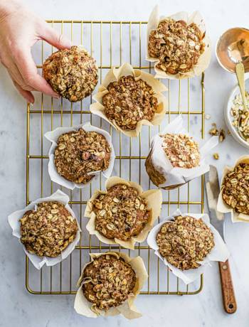 Banana chai muffins