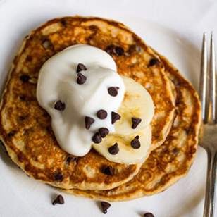 Banana-chocolate chip pancakes