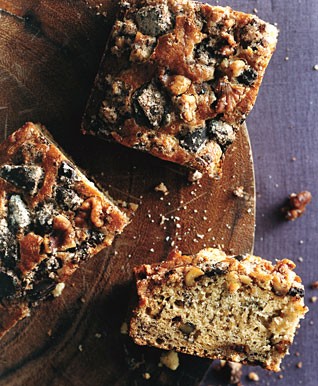 Banana chocolate walnut cake