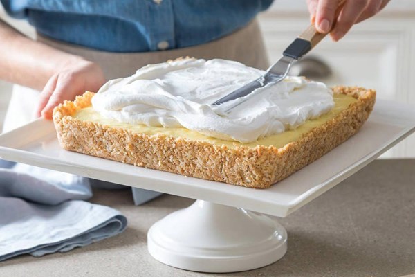 Banana coconut cream pie