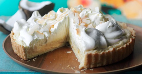 Banana coconut cream pie