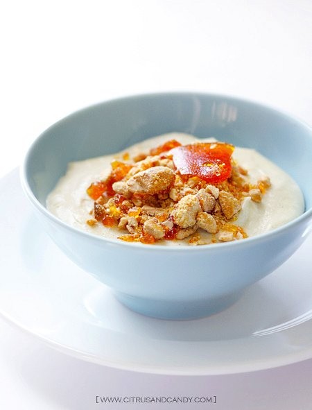 Banana creams with crushed almond praline