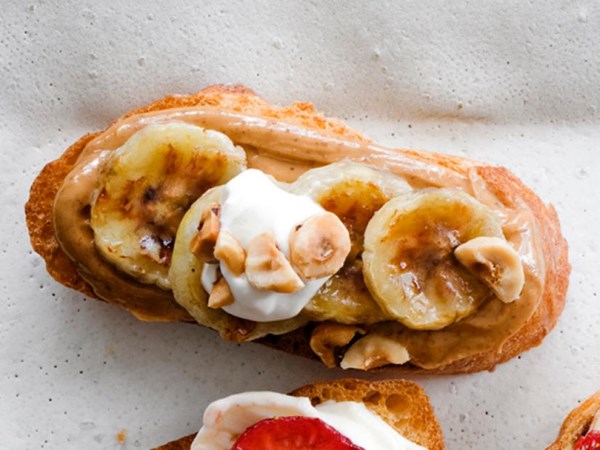 Banana-hazelnut bruschetta