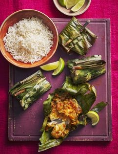 Banana leaf fish (Karimeen pollichathu)