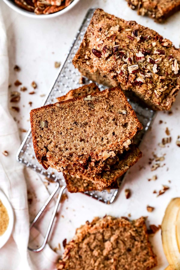 Banana nut bread