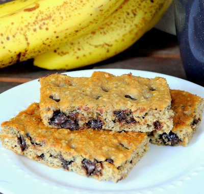 Banana oatmeal chocolate chip breakfast bars