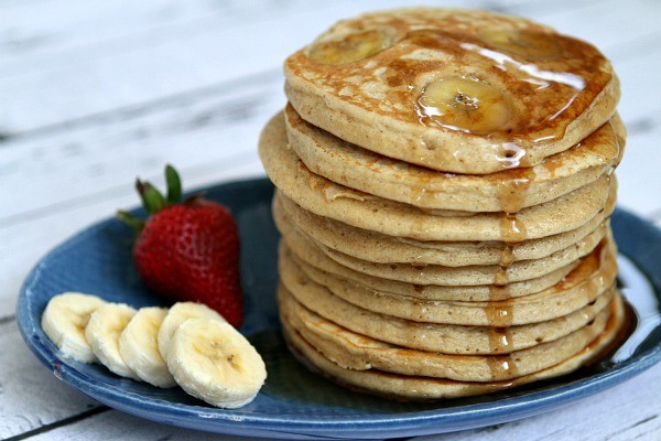 Banana oatmeal pancakes
