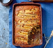 Banana, pecan & bourbon self-saucing pudding