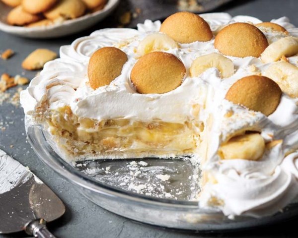 Banana pudding meringue pie