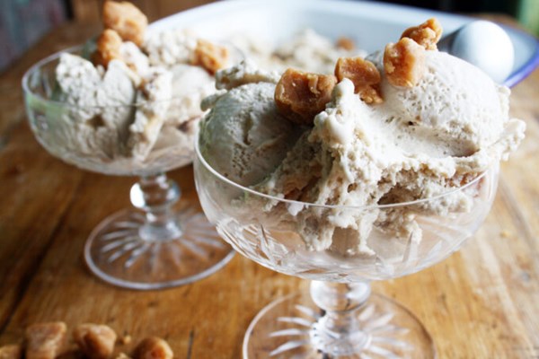 Banana, rum and fudge ice cream