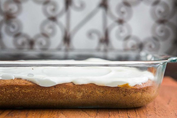 Banana sheet cake