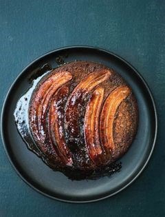 Banana skillet cake