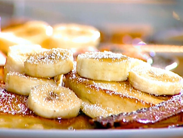 Banana sour cream pancakes
