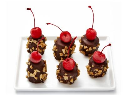 Banana split bites