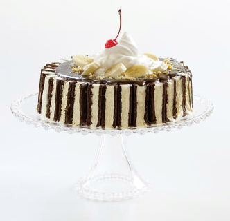 Banana split cake