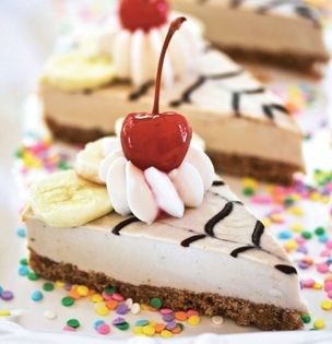 Banana split cheesecake