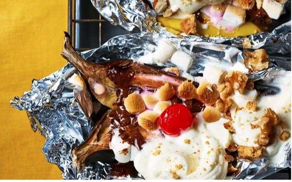 Banana split s'mores