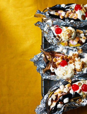 Banana split s'mores