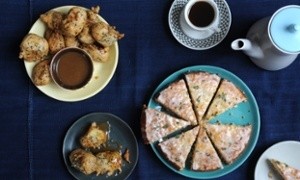 Banana thyme cake with lemon glaze