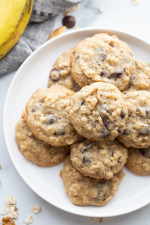 Banana-walnut chocolate chip cookies