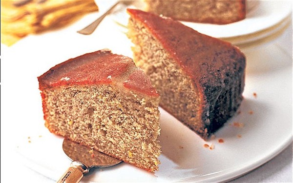 Banana with lemon drizzle cake