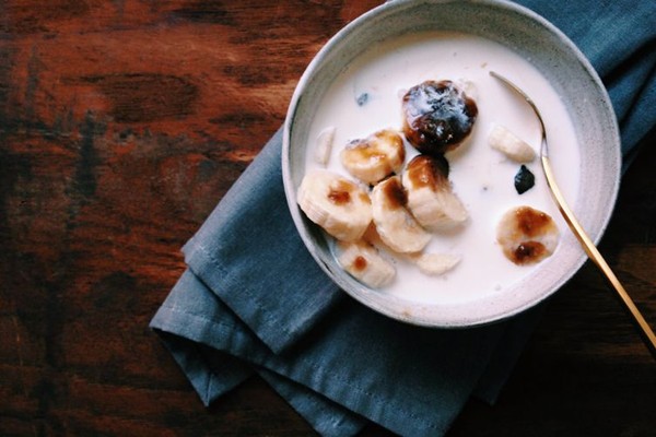 Bananas, bown sugar, and cream